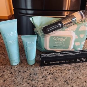 PRICE⬇️ Fab Fit Fun & IT Makeup Extras 5 pieces! NEW skincare, makeup, brush